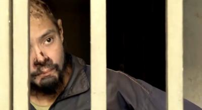 "Quero ficar quietinho aqui", avisa jovem que ficou conhecido como menino da jaula 
