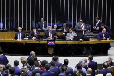 Câmara aprova MP que reorganiza ministérios do governo Lula