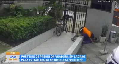 Porteiro luta com ladrão e impede furto de bicicleta no Recife