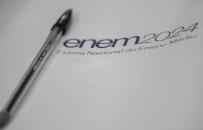 Ministério da Educação divulga gabarito e cadernos de questões do Enem 2024