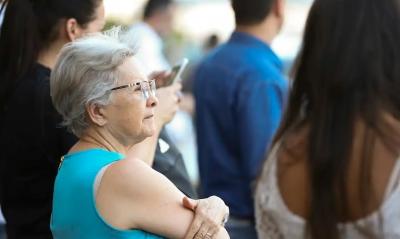 Expectativa de vida do brasileiro sobe para 76,4 anos, diz IBGE