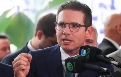 Motta critica o 'nós contra eles' adotado pelo governo e diz que alertou sobre aprovar o IOF