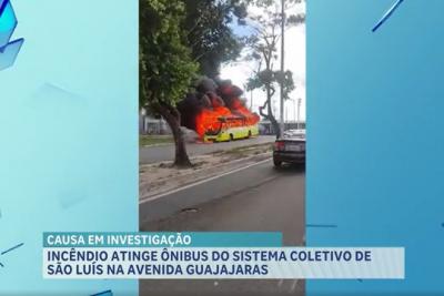 Ônibus pega fogo no bairro Forquilha, em São Luís; ninguém ficou ferido