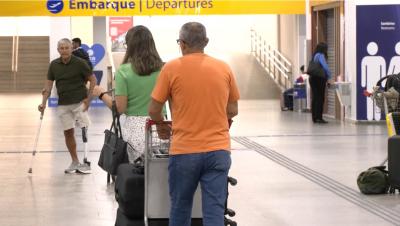 Vara da Infância e Juventude expediu mais de mil autorizações de viagem em 2025