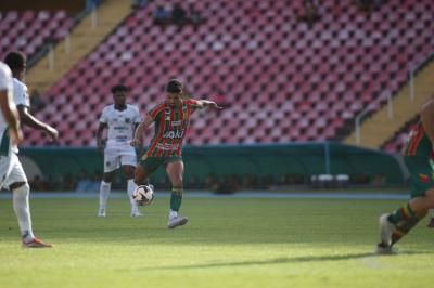 Sampaio pressiona, mas fica no empate com o Luminense