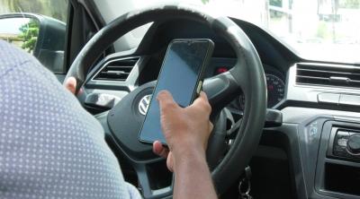  Infração por uso de celular ao volante continua em alta no MA; quase 36 mil registros desde 2023