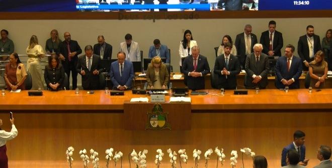 Sessão solene é realizada em comemoração aos 191 anos da Assembleia Legislativa
