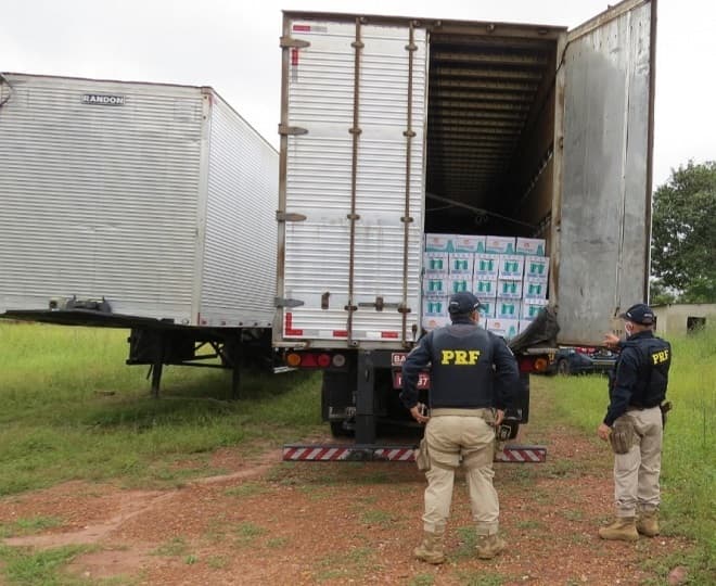 PRF recupera veículos roubados com carga de leite no MA
