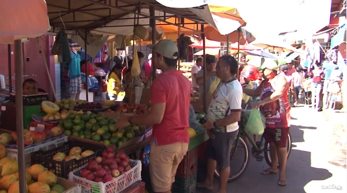 Feiras lotadas mesmo após recomendação de isolamento