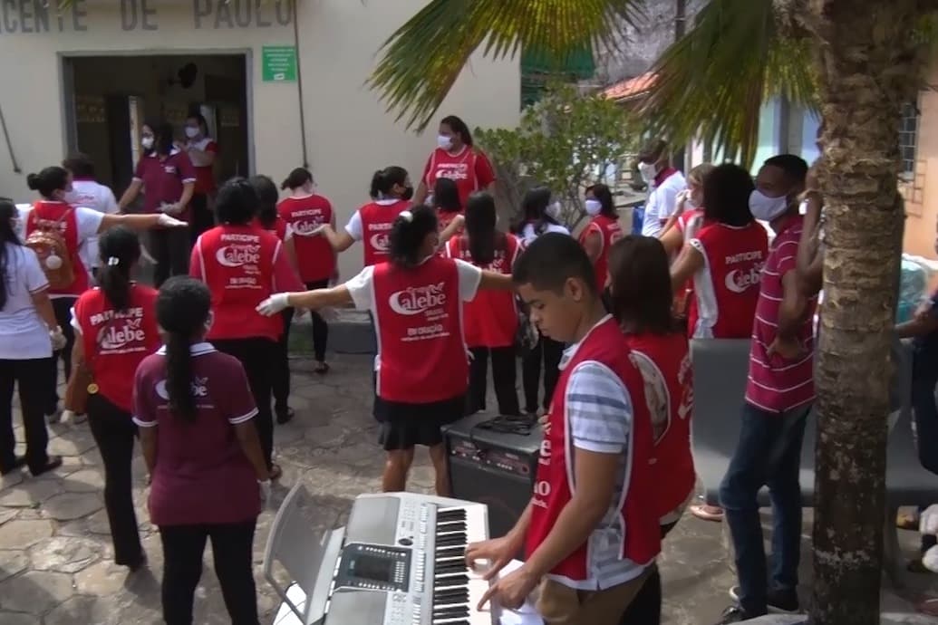 Igreja Universal realiza ação social em casa de apoio a idosos