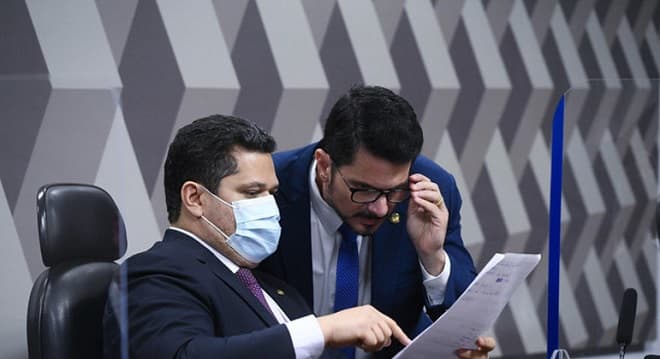 CCJ do Senado adia votação que pode liberar armas para caçadores