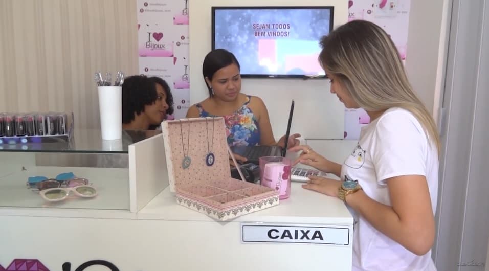 Sancionada lei que garante formação de mulheres para o mercado de trabalho