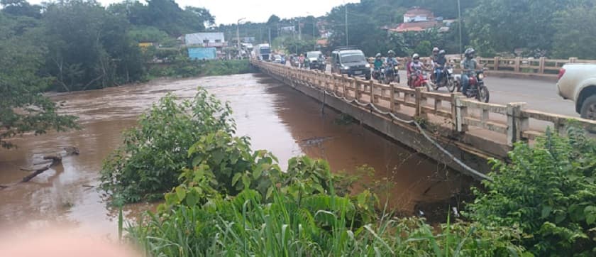Ponte sobre o rio na cidade de Grajaú poderá ser interditada