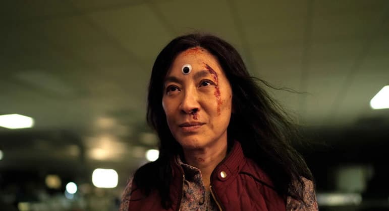 Michelle Yeoh pode fazer história se vencer o Oscar de Melhor Atriz