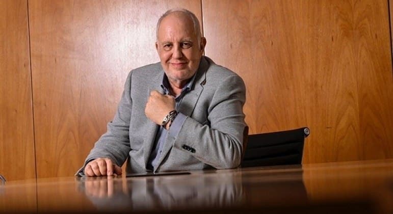 Melhor amigo do Gugu escreve livro sobre o companheirismo dos dois