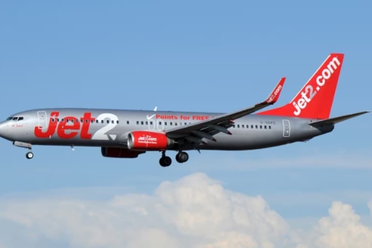 Avião faz pouso de emergência e registra morte de passageiro a bordo