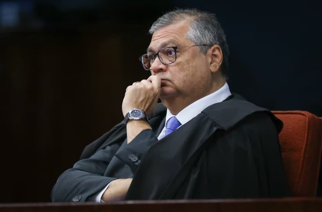 Após 13 anos, Justiça condena hospital em caso da morte do filho de Flávio Dino