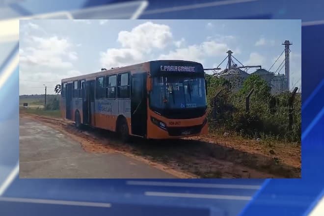 Homens encapuzados incendeiam ônibus no bairro Porto Grande, em São Luís