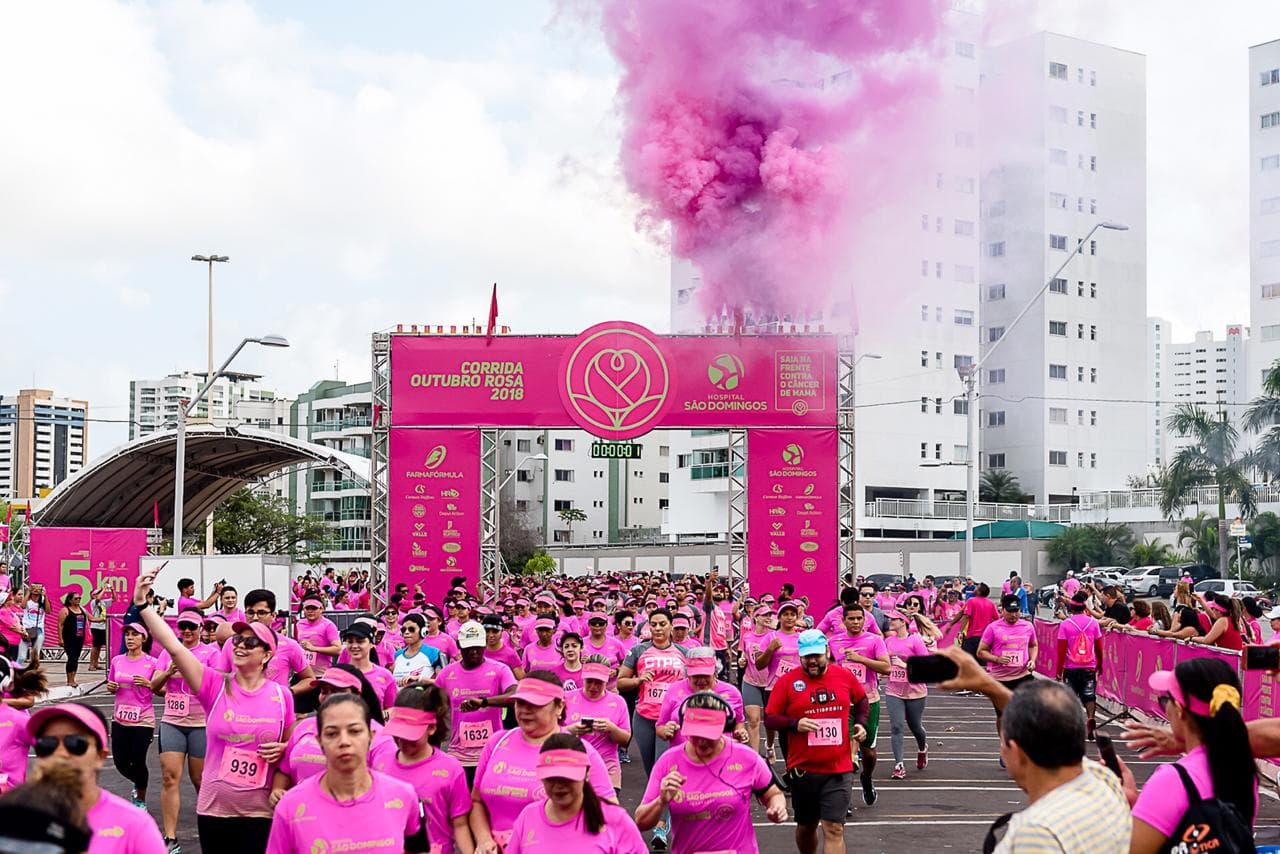 Outubro Rosa: corrida reúne cerca de 2 mil atletas no domingo (27), na Av. Litorânea