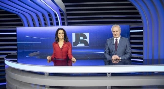 Jornal da Record dobra audiência com estreia de novo horário