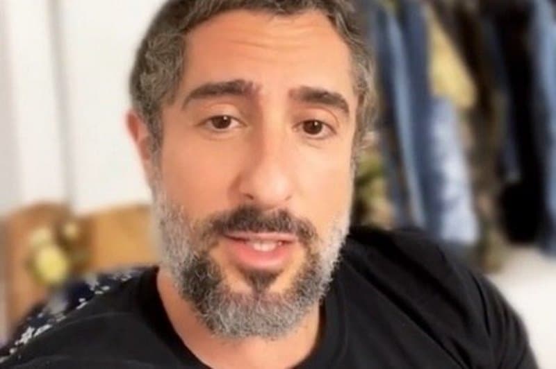 A Fazenda: Marcos Mion repudia comentário racista: 'Desumano'