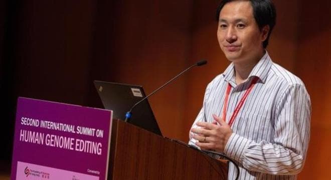 Chinês é condenado por mudar genética de bebês com HIV