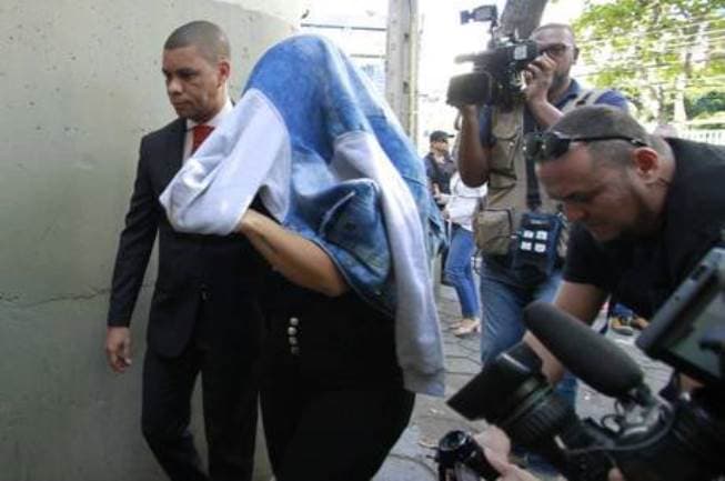 Mulher de ex-PM acusado de Marielle mandou destruir armas