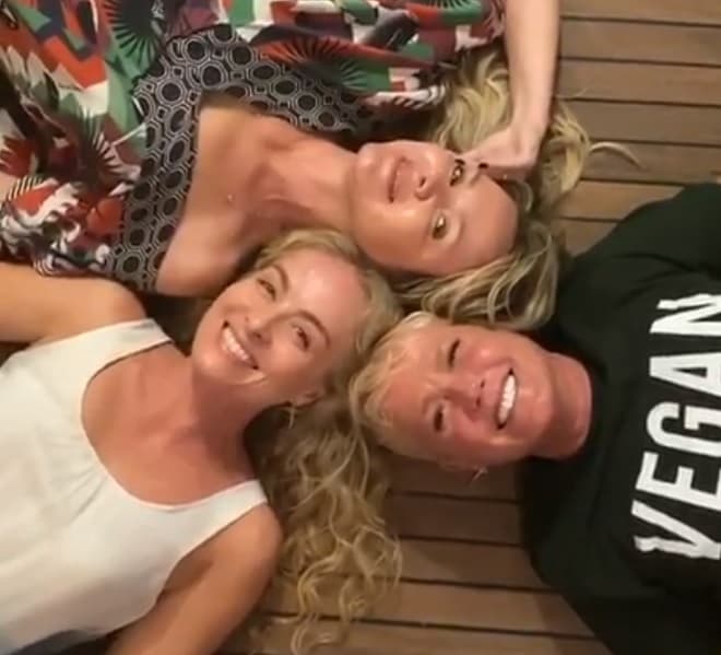 Xuxa, Angélica e Eliana têm 'encontro histórico' e agitam a web