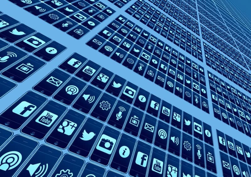 Projeto estabelece regras para remoção de conteúdos em redes sociais