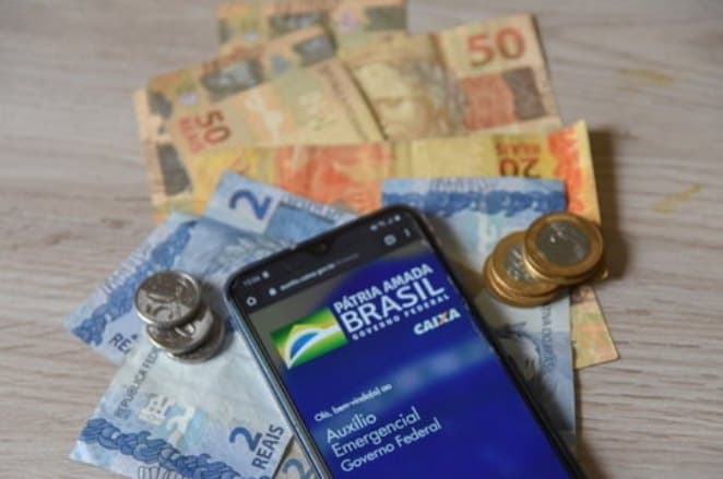 Mães que são chefes de família passam a receber auxílio