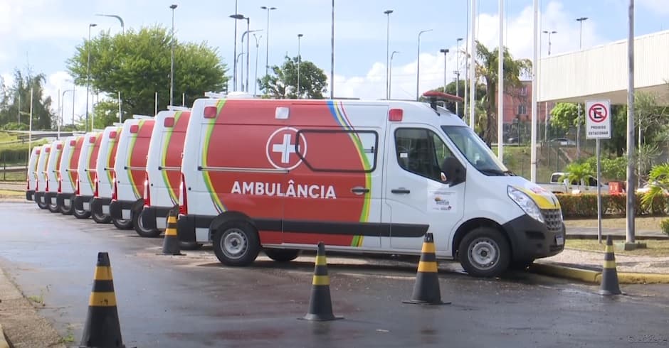 Governo do Maranhão entrega mais oito ambulâncias