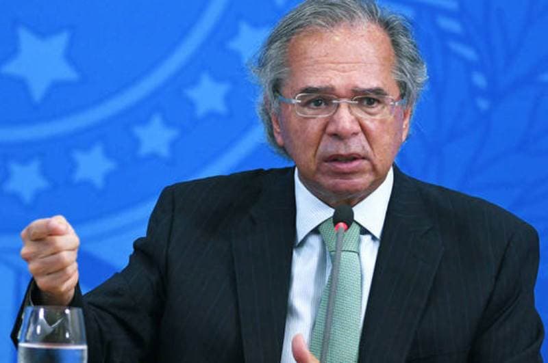 Paulo Guedes entrega primeira fase da proposta de reforma tributária