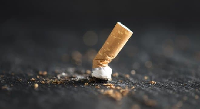 Parar de fumar pode multiplicar células saudáveis dos pulmões