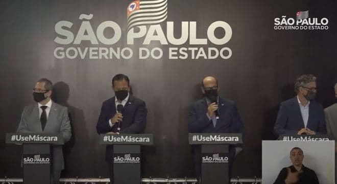 Doses do 1º lote da Coronavac chegam ao país em novembro