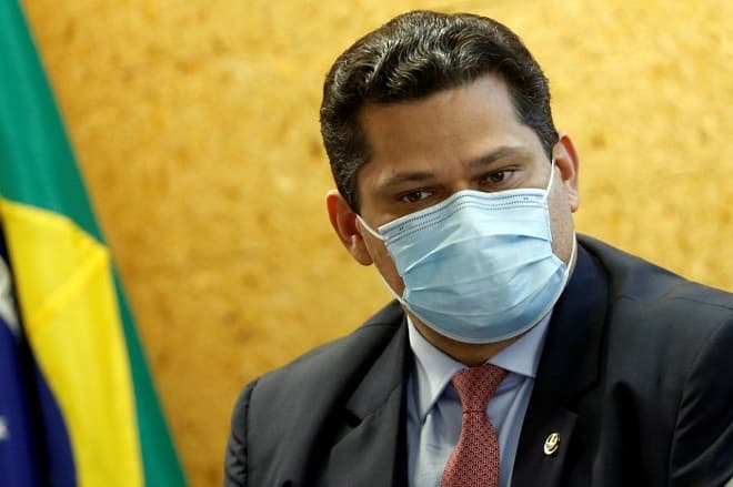 Alcolumbre: Governo tem proposta para desonerar a folha até 2022