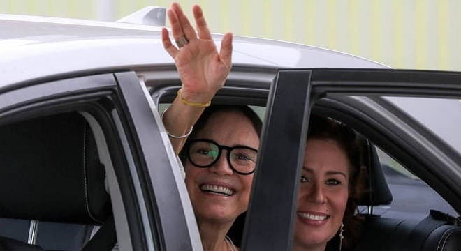 Regina Duarte deixa Secretaria de Cultura