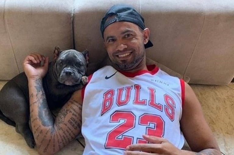 Justiça autoriza goleiro Bruno a jogar sem tornozeleira eletrônica