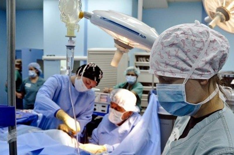 médicos