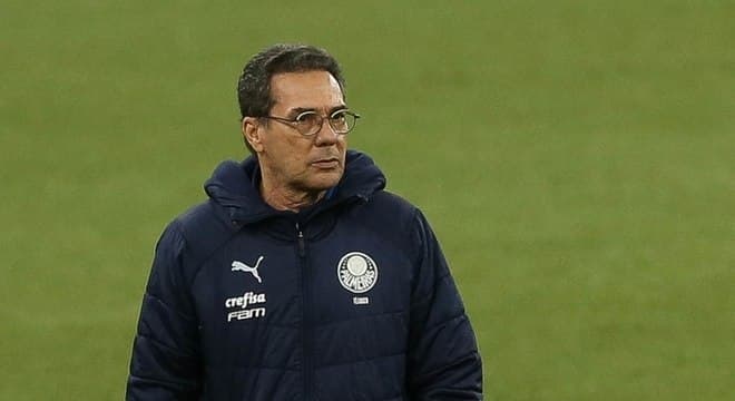 Vanderlei Luxemburgo é internado com covid pela segunda vez