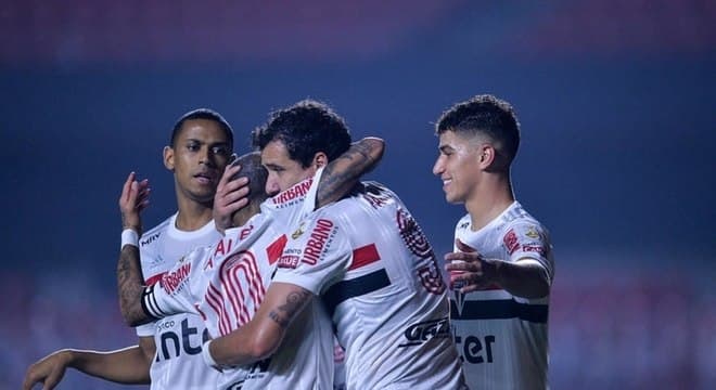 Pablo admite vexame do São Paulo na Libertadores: 'foi vergonhoso'