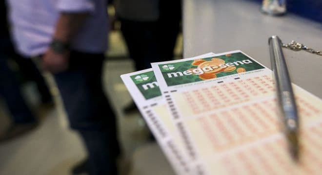 Mega-Sena acumula e prêmio vai a R$ 100 milhões