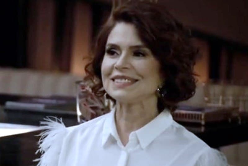 mulher sorrindo