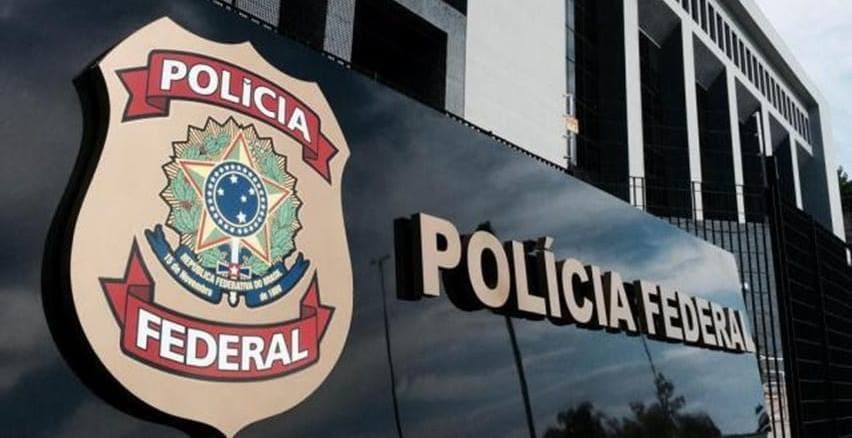 PF cumpre mandados de busca e mira advogados de Lula e Witzel