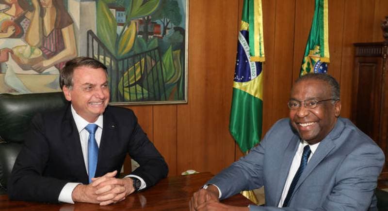 Decotelli desiste de assumir o MEC após problemas no currículo