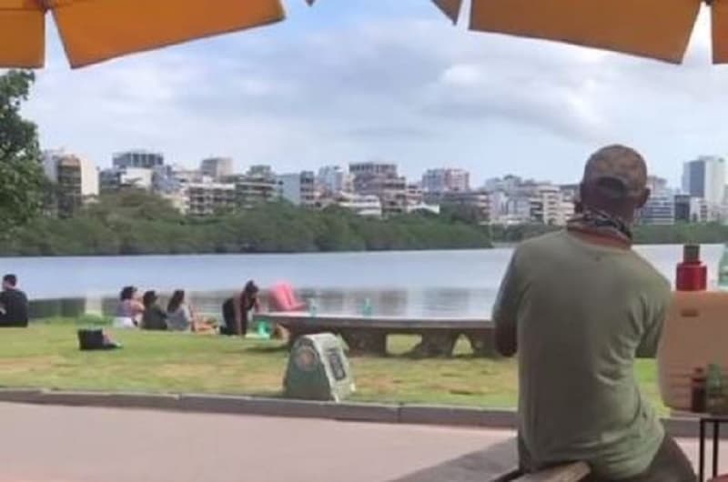 Homens são investigados por filmar amigas praticando ioga no Rio