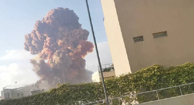 Explosões no porto de Beirute, Líbano, causam grande destruição