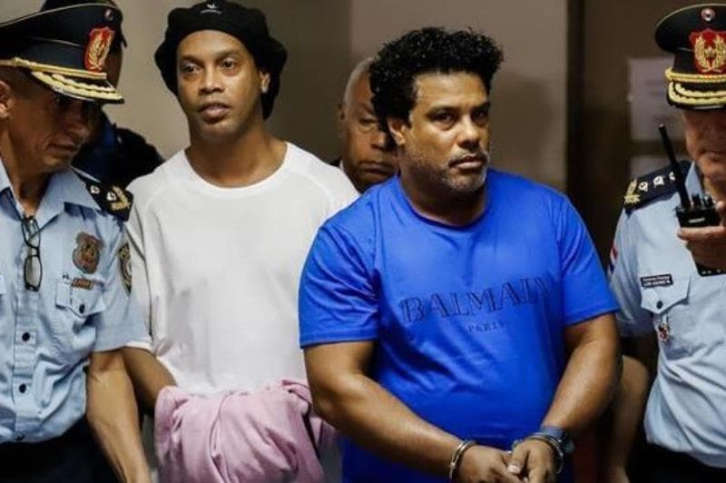 dupla entre policiais