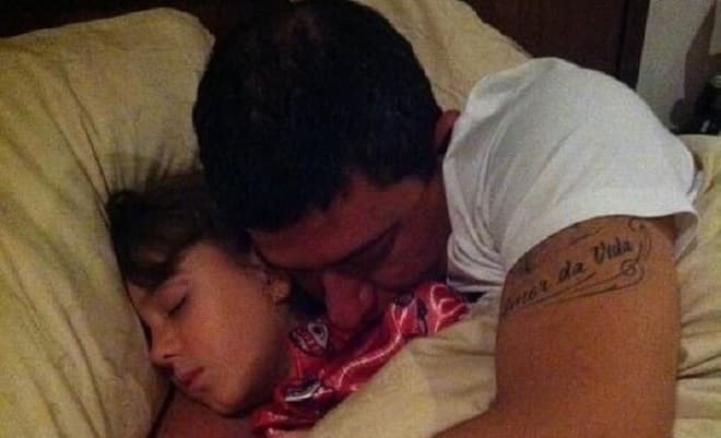 Filha de Tom Veiga desabafa após morte do pai: 'Dor inexplicável'