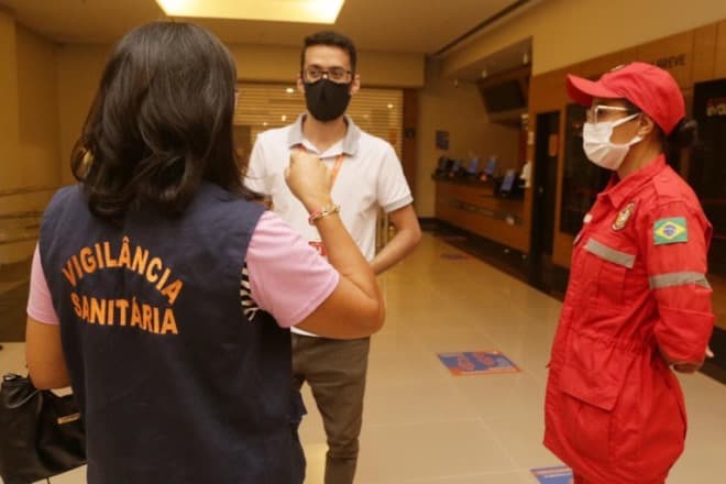 Vigilância Sanitária fiscaliza cinemas que estão voltando às atividades em SL