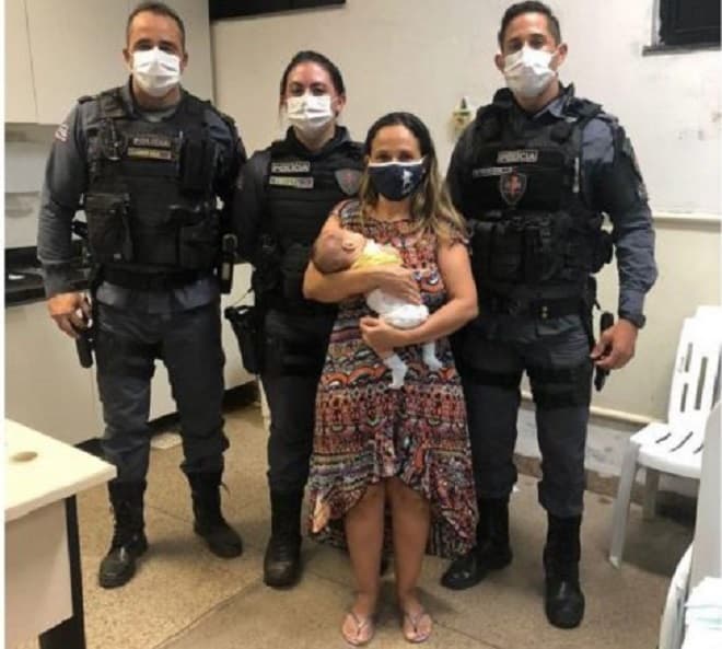 Criança é salva por policiais militares na Cidade Operária